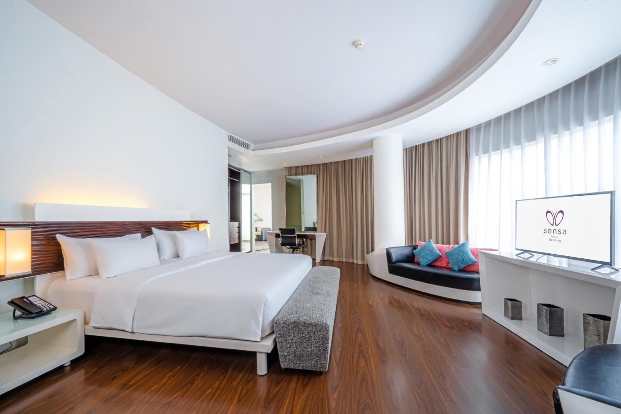 Sensa Hotel Bandung Extérieur photo
