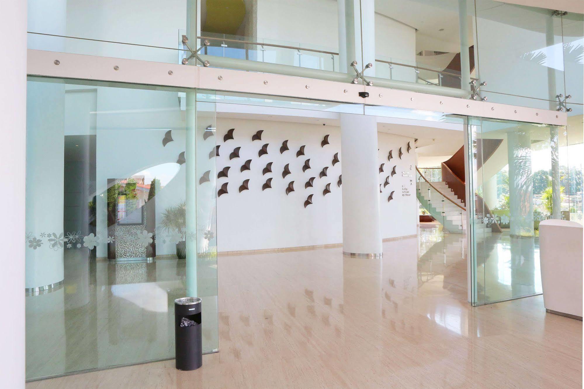 Sensa Hotel Bandung Extérieur photo
