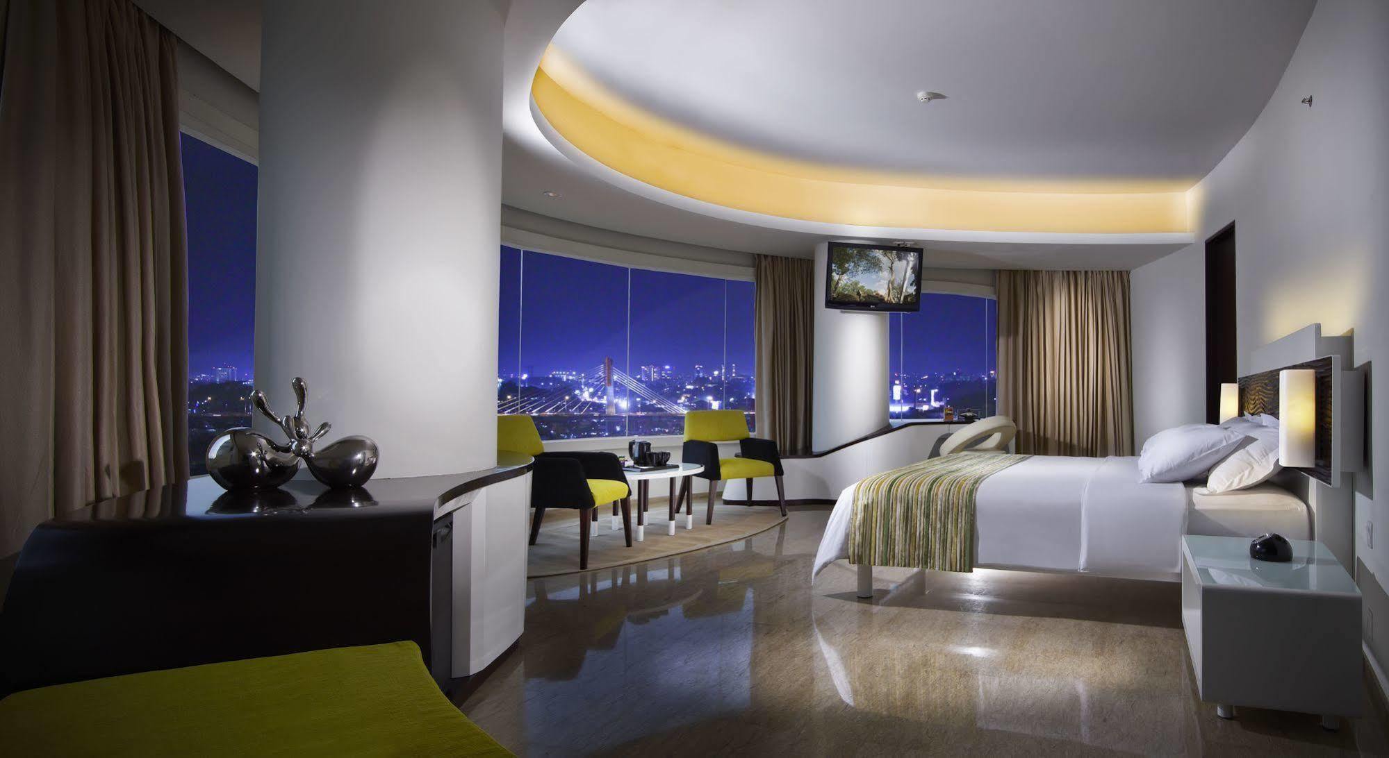 Sensa Hotel Bandung Extérieur photo