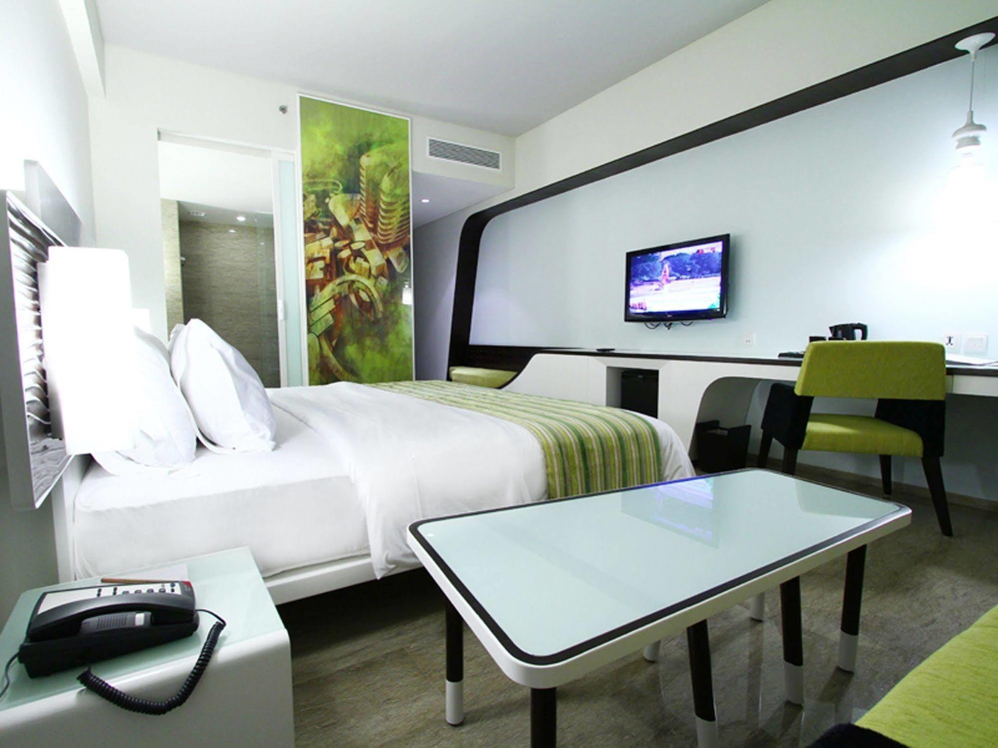 Sensa Hotel Bandung Extérieur photo